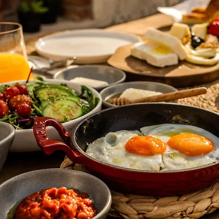 Aleysim Otel - Alacati فندق *